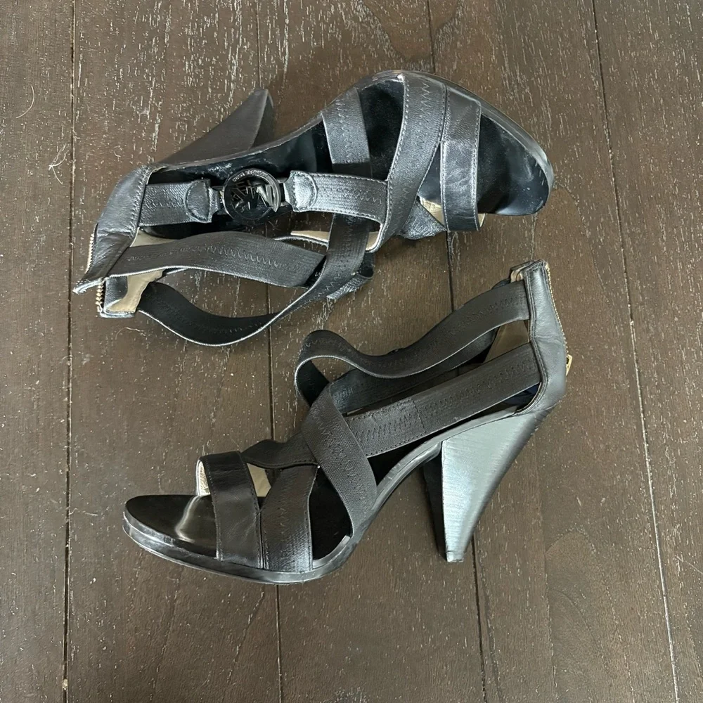 MMK MICHAEL Michael Kors Black Leather Strappy Sandals Heels Sexy Size 7.5